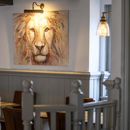 The Lazy Lion Milford on Sea Exterior foto
