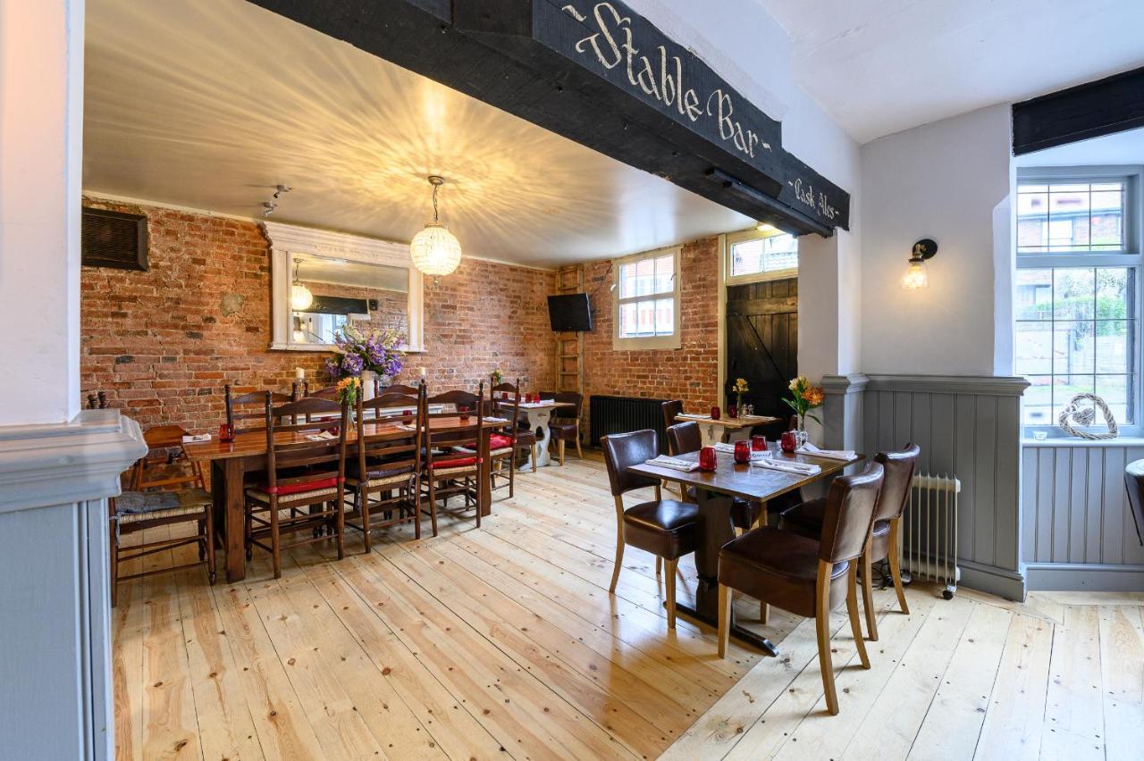The Lazy Lion Milford on Sea Exterior foto