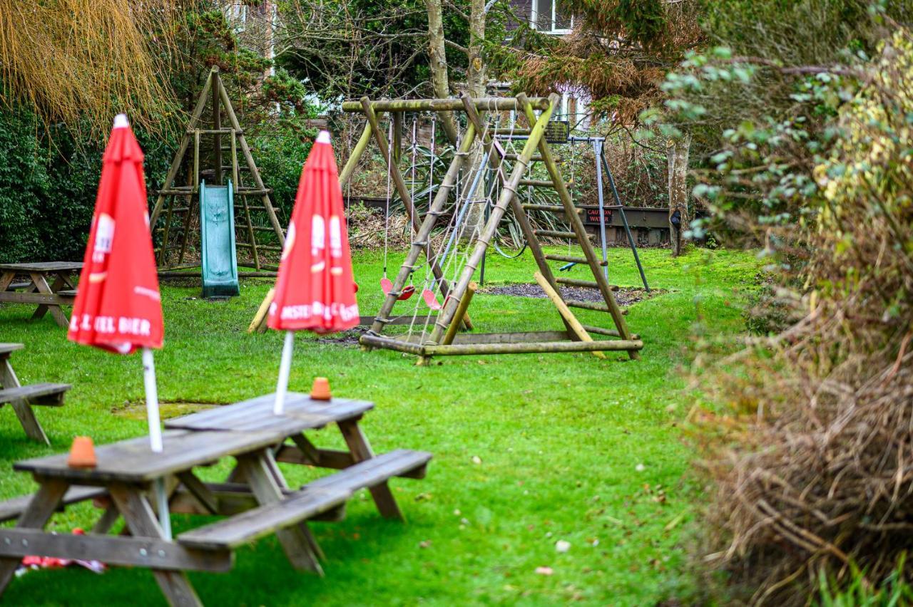 The Lazy Lion Milford on Sea Exterior foto